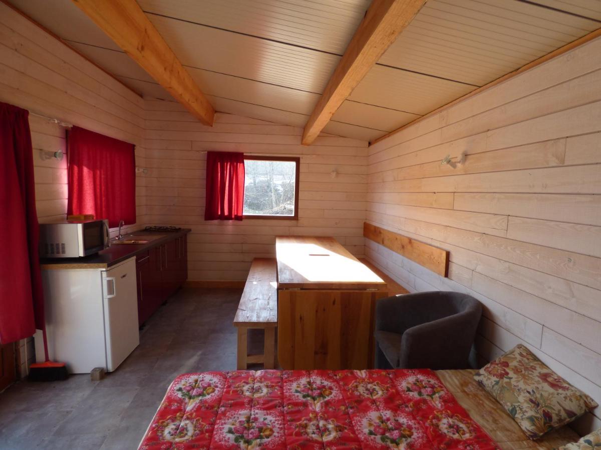 Chalet 2 Personnes Mialanes Exterior photo